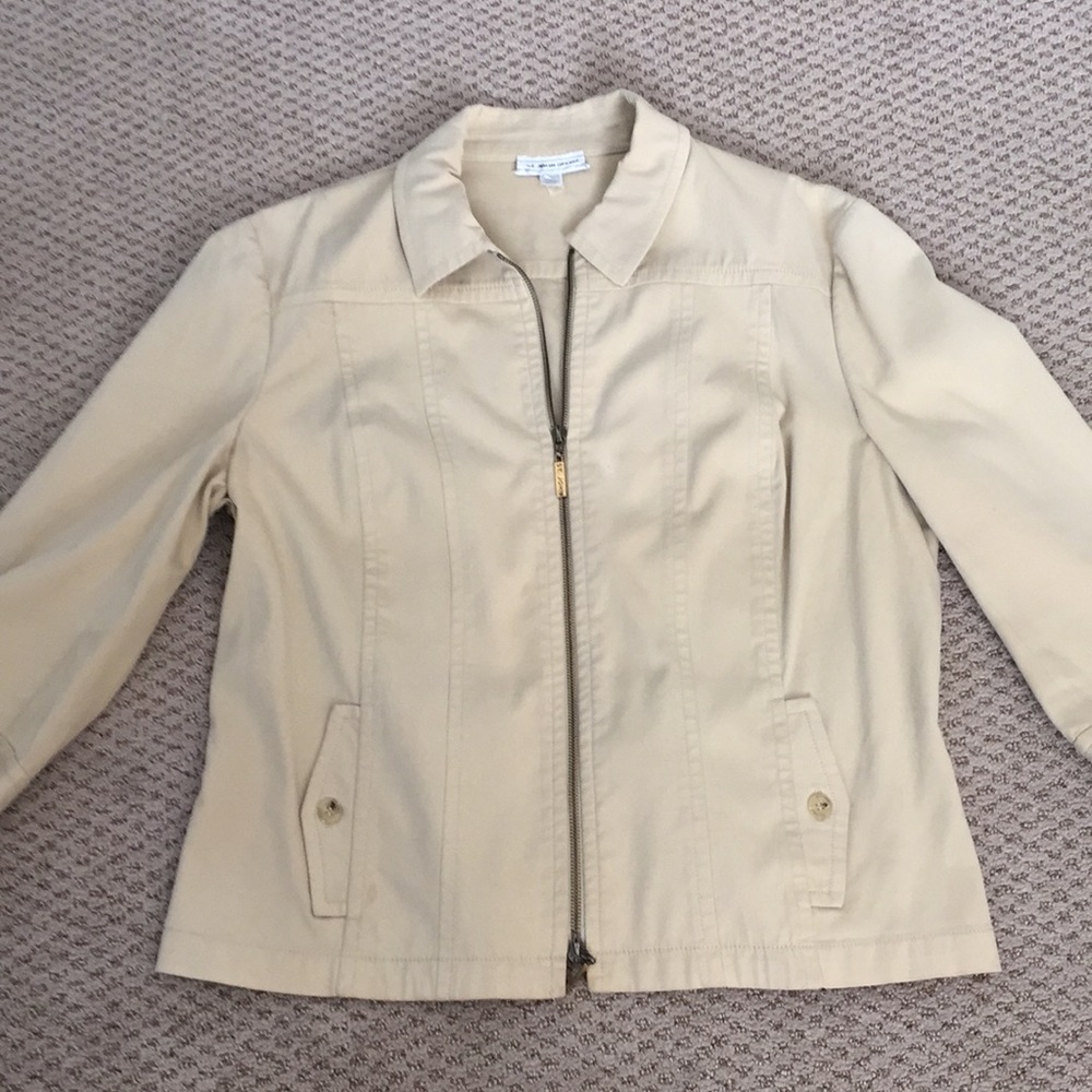 ⛺ St. John Sport Classic Utility Jacket